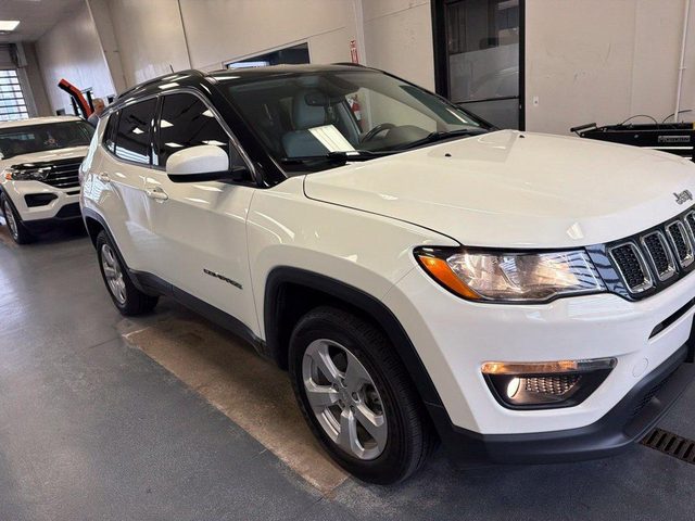 2019 Jeep Compass Latitude 4WD photo