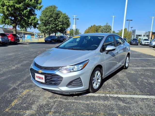 2019 Chevrolet Cruze LS FWD photo