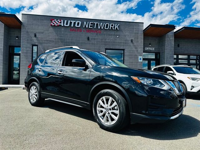 2017 Nissan Rogue SV AWD photo