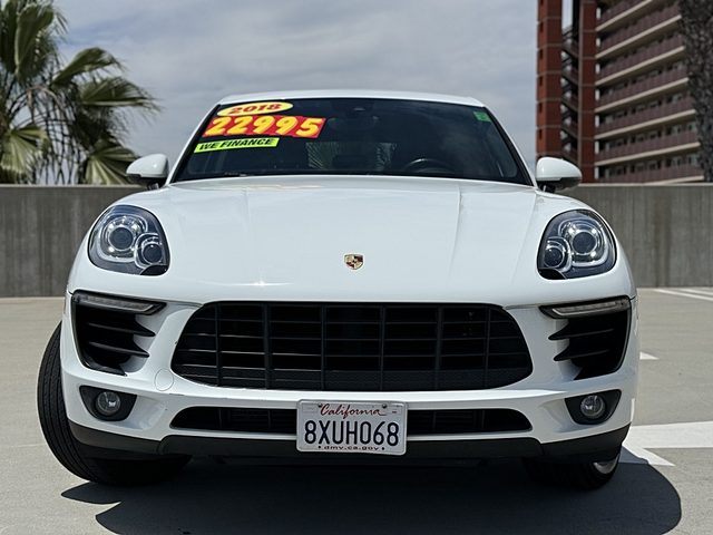 2018 Porsche Macan AWD photo
