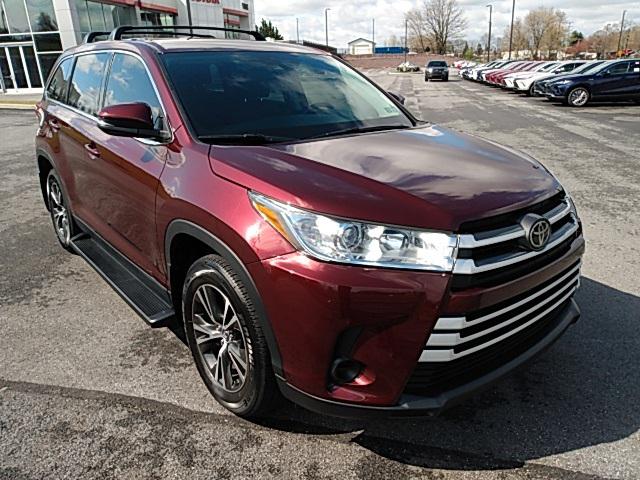 2019 Toyota Highlander LE AWD photo