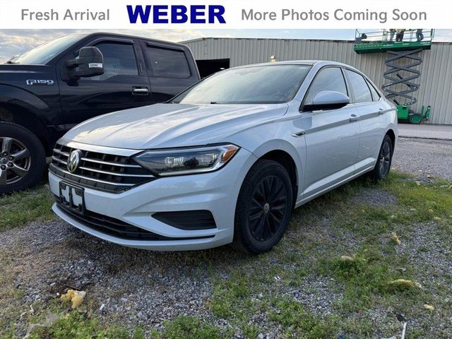 2019 Volkswagen Jetta SEL FWD photo