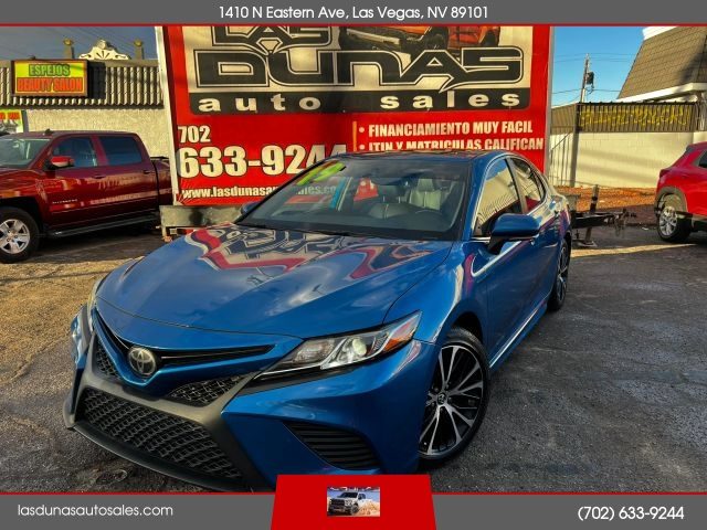 2019 Toyota Camry SE FWD photo