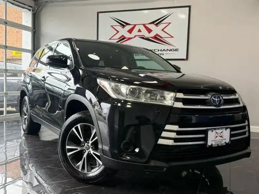 2019 Toyota Highlander LE AWD photo