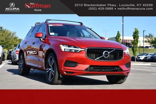 2019 Volvo XC60 Momentum AWD photo