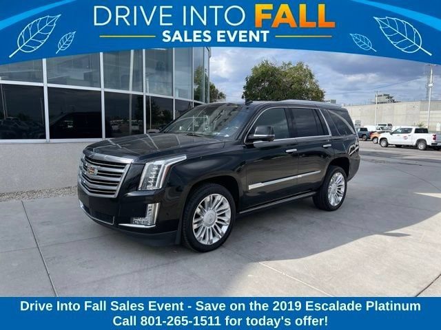 2019 Cadillac Escalade Platinum 4WD photo