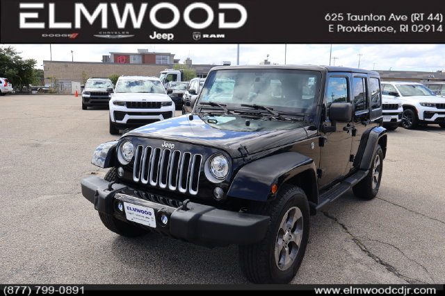 2017 Jeep Wrangler Unlimited Sahara 4WD photo