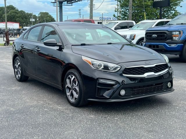 2019 Kia Forte LXS FWD photo