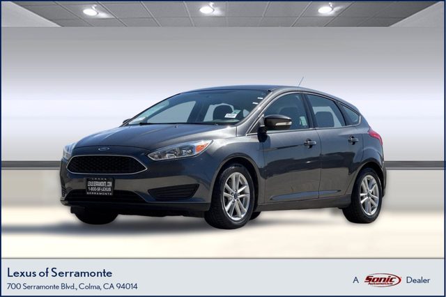 2017 Ford Focus SE FWD photo