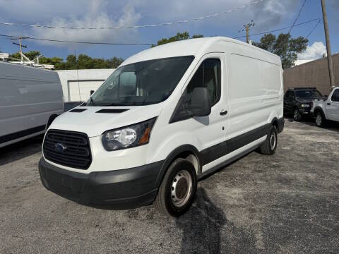 2019 Ford Transit Van RWD photo