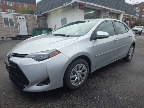 2019 Toyota Corolla LE FWD photo