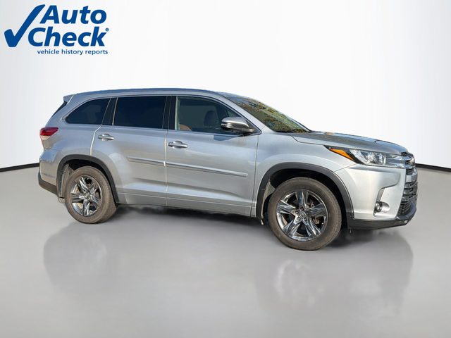 2019 Toyota Highlander Limited Platinum AWD photo