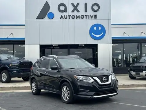 2017 Nissan Rogue SV FWD photo