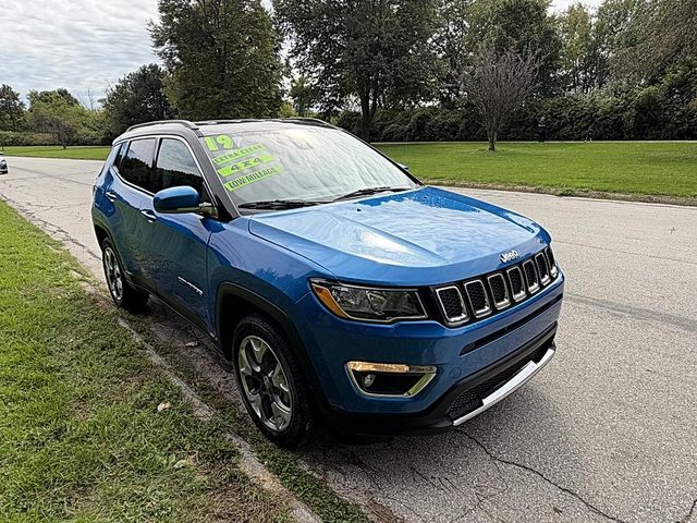 2019 Jeep Compass Limited 4WD photo