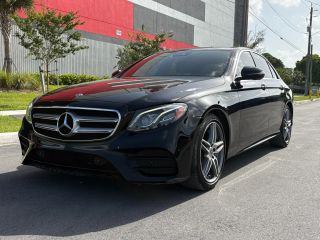 2019 Mercedes-Benz E-Class E 300 RWD photo