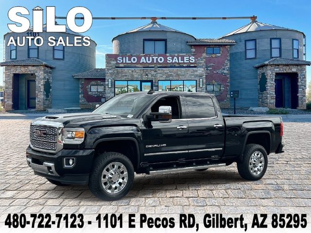 2019 GMC Sierra 2500HD Denali 4WD photo