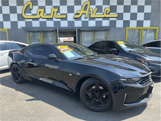 2019 Chevrolet Camaro 1LT RWD photo