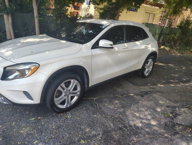 2016 Mercedes-Benz GLA-Class GLA 250 FWD photo