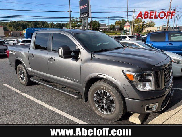 2019 Nissan Titan PRO-4X 4WD photo