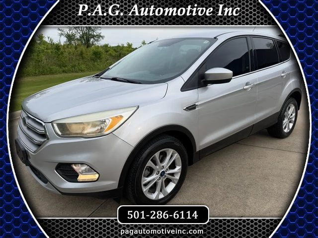 2017 Ford Escape SE FWD photo