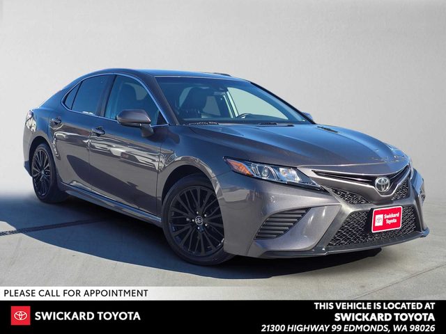 2019 Toyota Camry SE FWD photo
