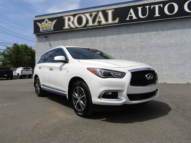 2019 Infiniti QX60 LUXE AWD photo
