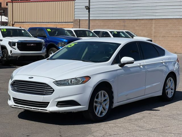 2015 Ford Fusion SE FWD photo