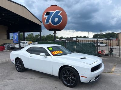 2019 Dodge Challenger SXT RWD photo