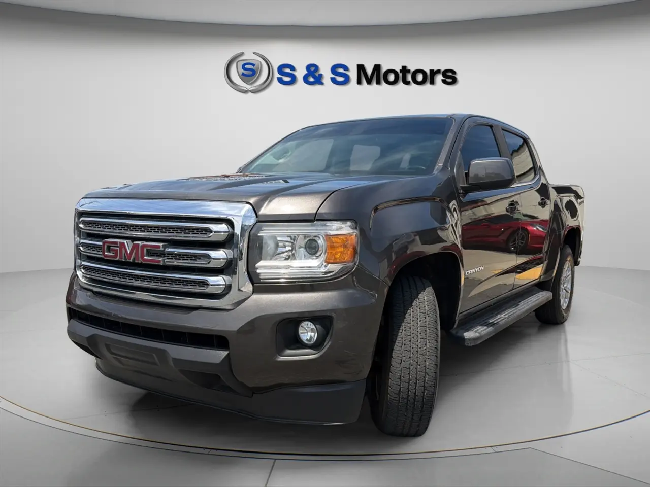 2019 GMC Canyon 2WD SLE RWD photo