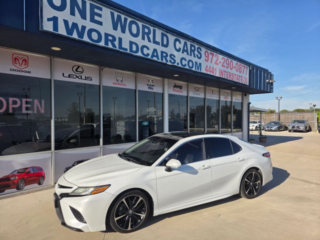 2019 Toyota Camry XSE FWD photo