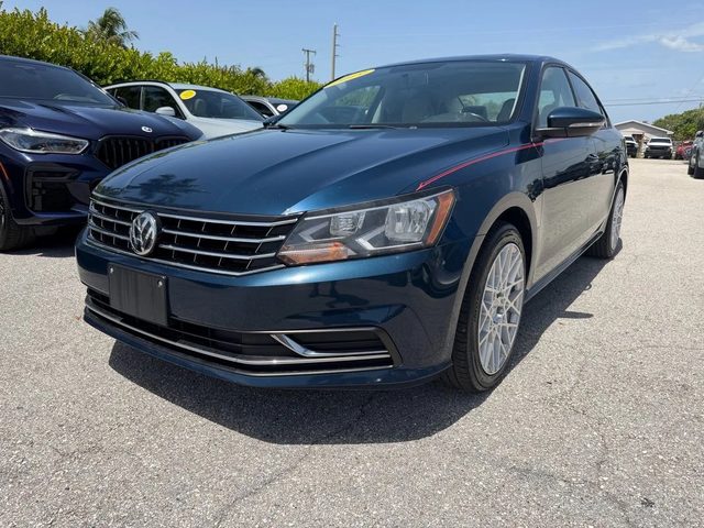 2019 Volkswagen Passat 2.0T Wolfsburg Edition FWD photo