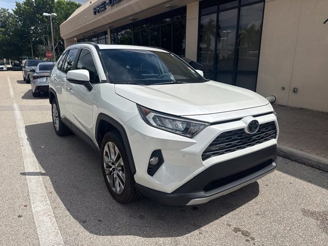 2019 Toyota RAV4 Limited FWD photo