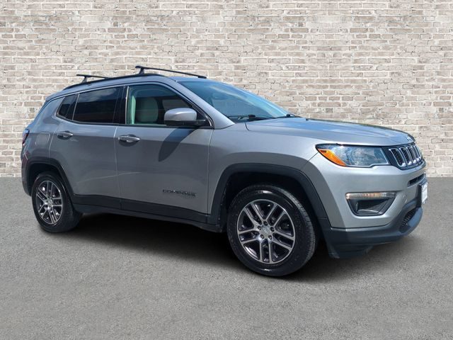 2019 Jeep Compass Latitude w/Sun/Wheel Pkg FWD photo