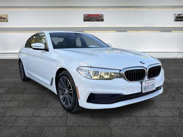 2019 BMW 5 Series 530i RWD photo