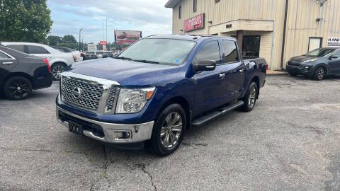 2019 Nissan Titan SV 4WD photo