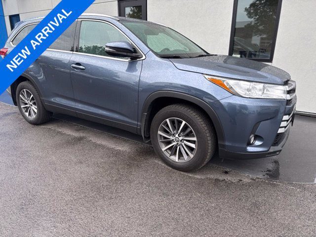 2019 Toyota Highlander XLE AWD photo