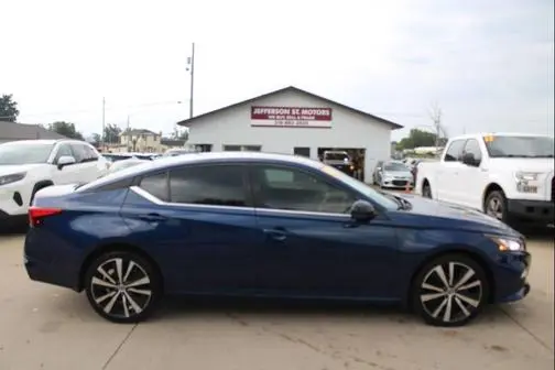 2019 Nissan Altima 2.5 SR AWD photo
