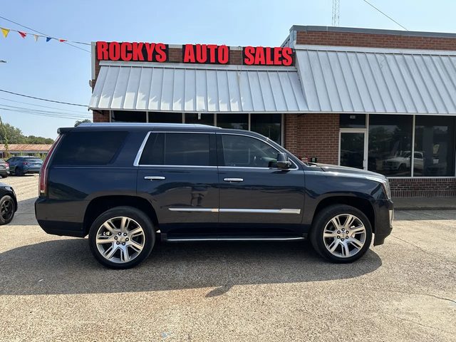 2019 Cadillac Escalade Luxury RWD photo