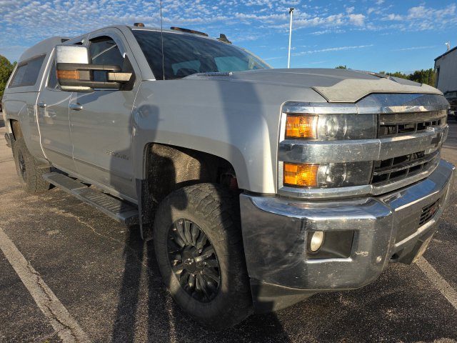 2019 Chevrolet Silverado 2500HD LTZ 4WD photo
