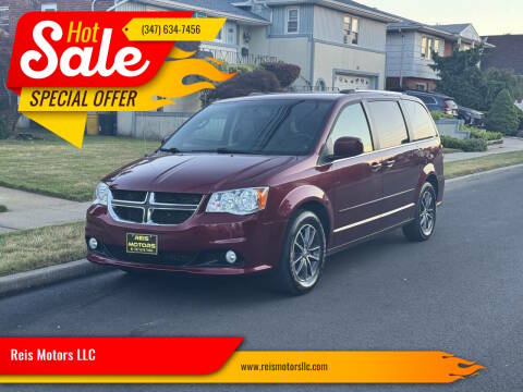 2017 Dodge Grand Caravan SXT FWD photo