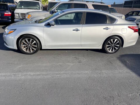 2017 Nissan Altima 2.5 SL FWD photo