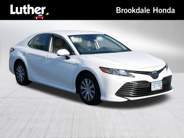 2019 Toyota Camry Hybrid LE FWD photo