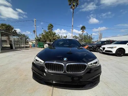 2019 BMW 5 Series 530i RWD photo