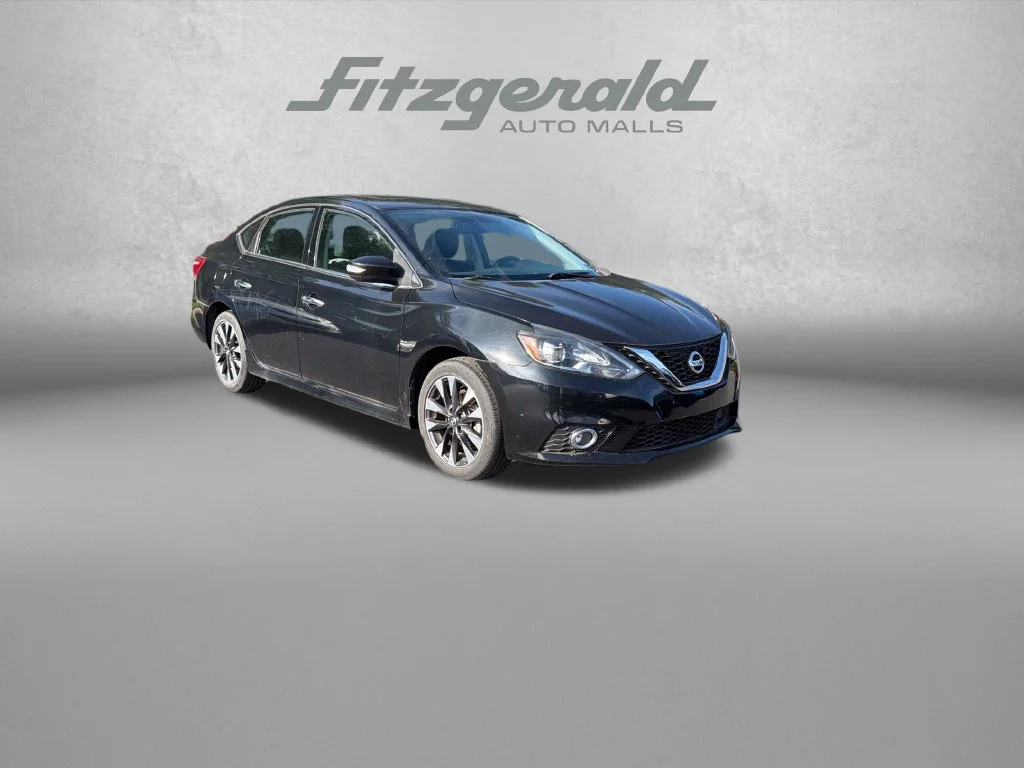 2019 Nissan Sentra SR FWD photo