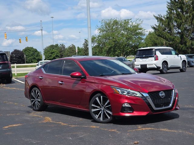 2019 Nissan Altima 2.5 Platinum FWD photo