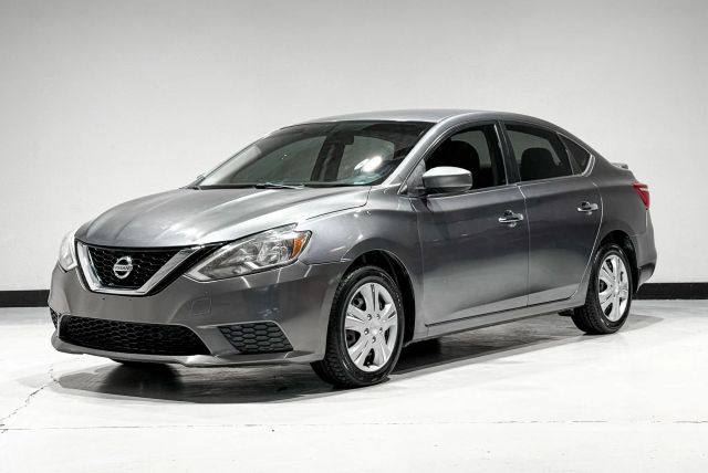2019 Nissan Sentra S FWD photo
