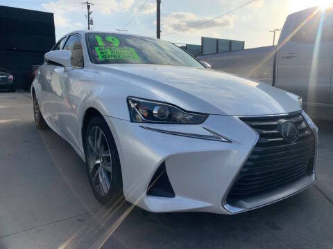 2019 Lexus IS IS 300 RWD photo