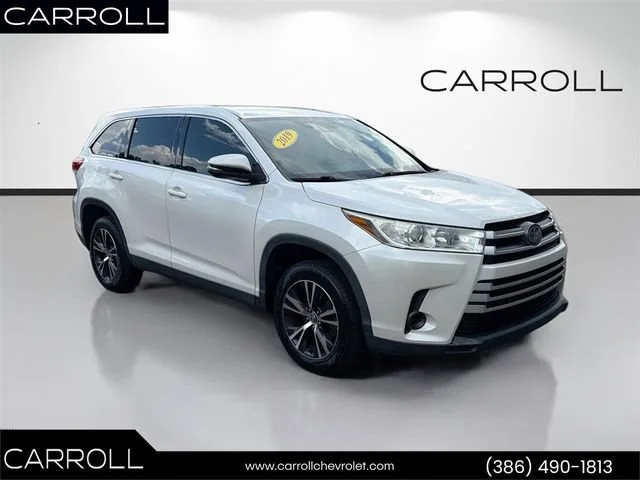 2019 Toyota Highlander LE FWD photo