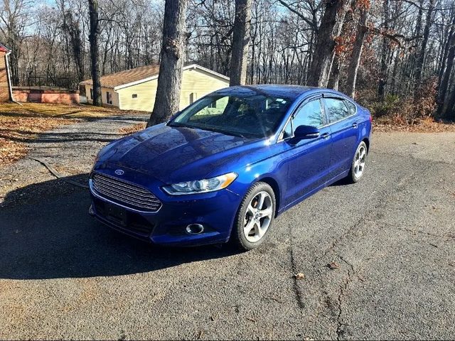 2015 Ford Fusion SE FWD photo