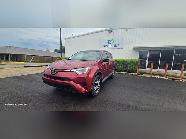 2018 Toyota RAV4 LE AWD photo